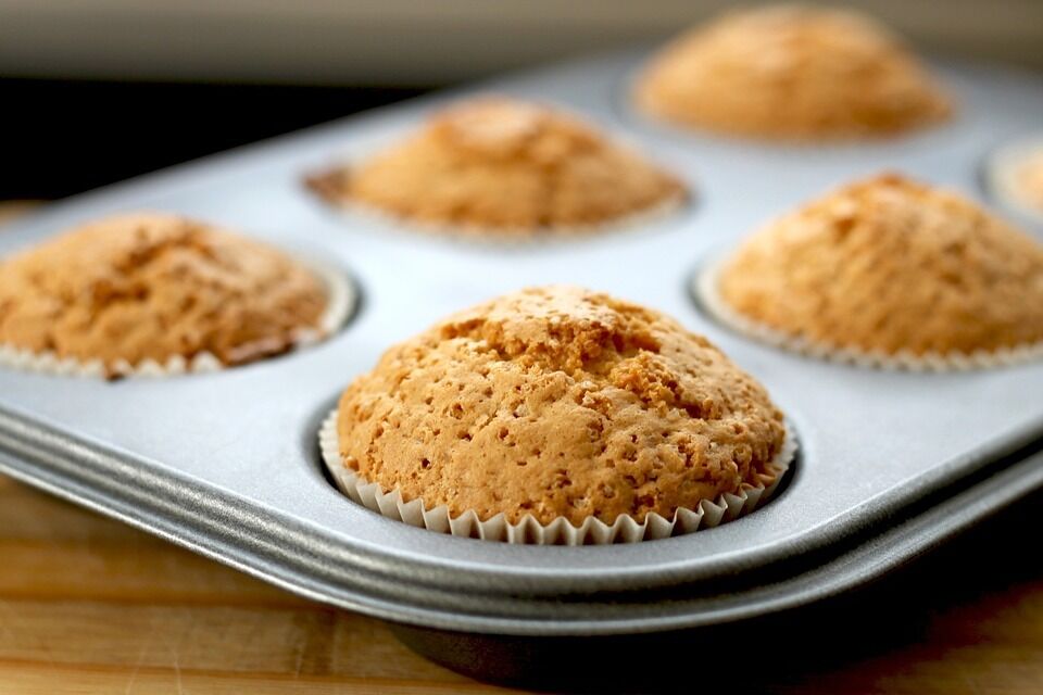 Fluffy banana muffins without eggs