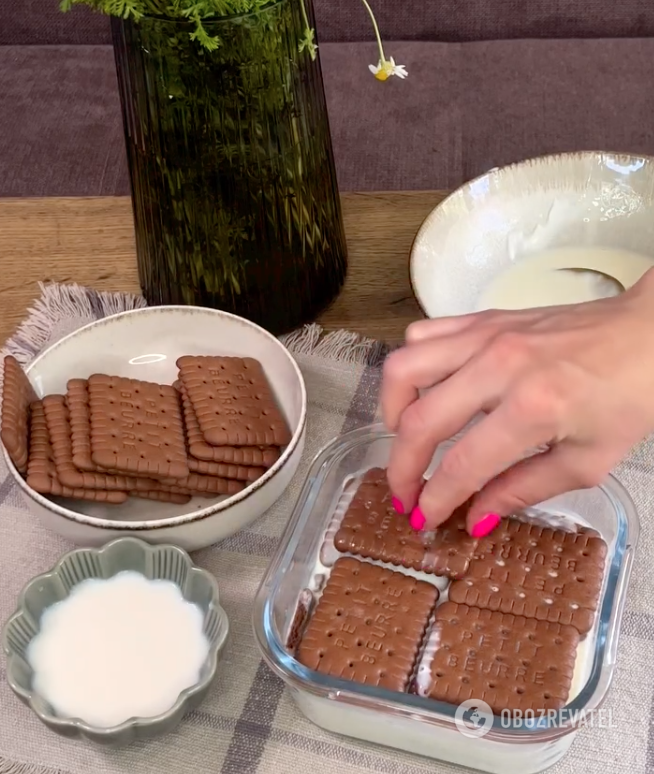 Cooking a cookie dessert