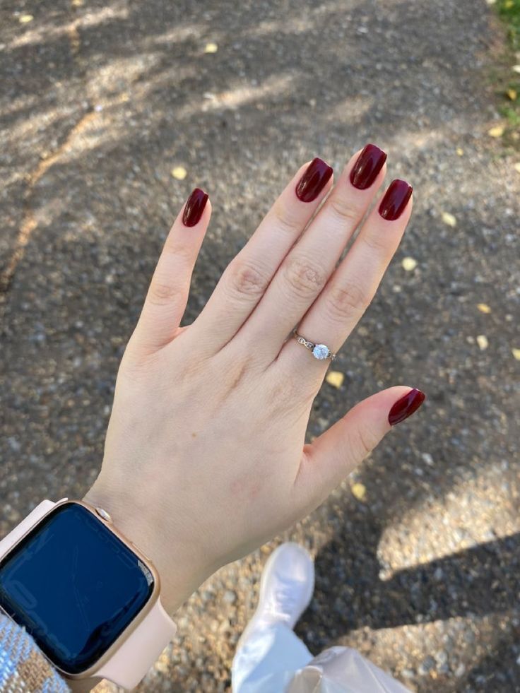 Berry nails: 10 ideas for the most ''delicious'' manicure this spring and summer