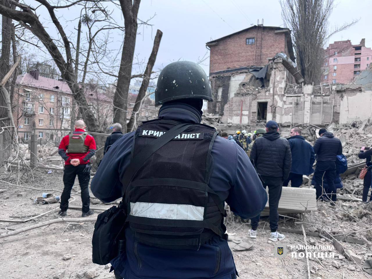 A gym of a school was destroyed and the road was covered with bricks: the consequences of a rocket attack in the Pechersk district of Kyiv. Photo