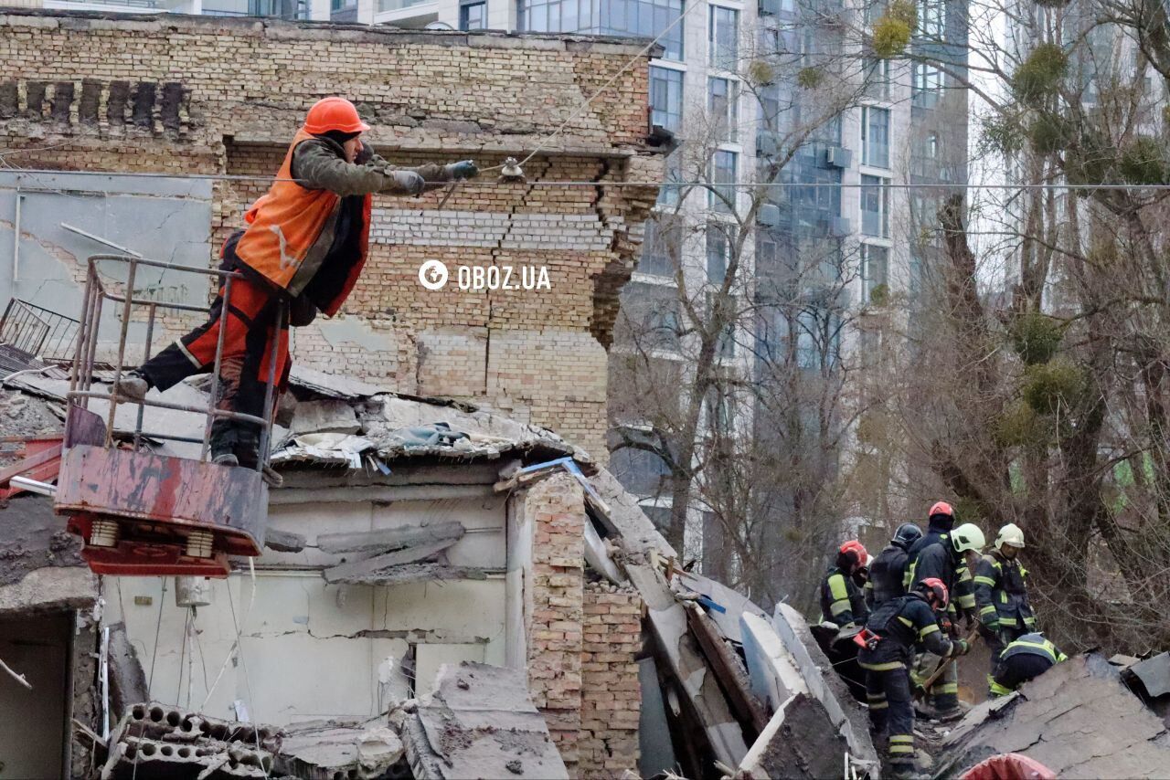 In Kyiv, a fragment of a Russian missile destroyed a part of the building of the Boichuk Academy of Design. Photos, videos and details