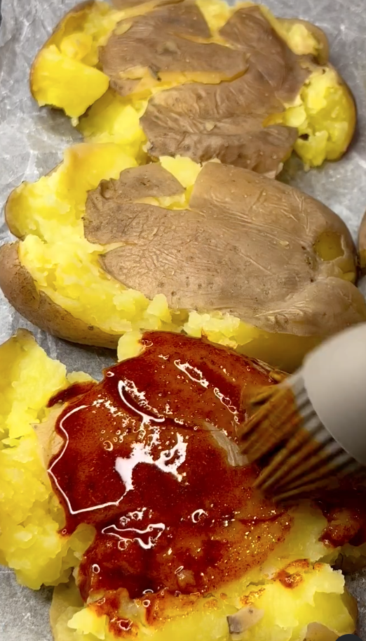 How to cook delicious baked potatoes