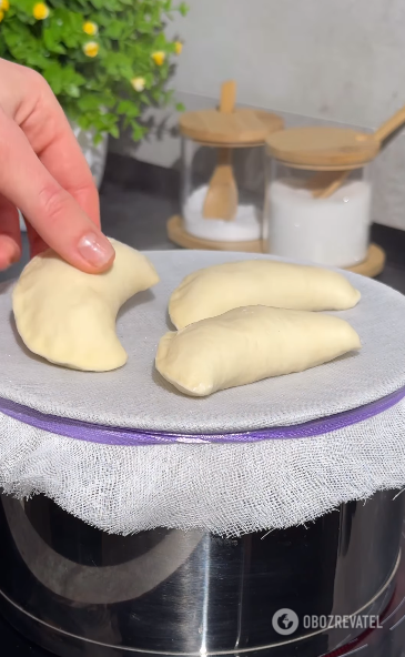 All-purpose dough for puffy steamed dumplings: any filling will do