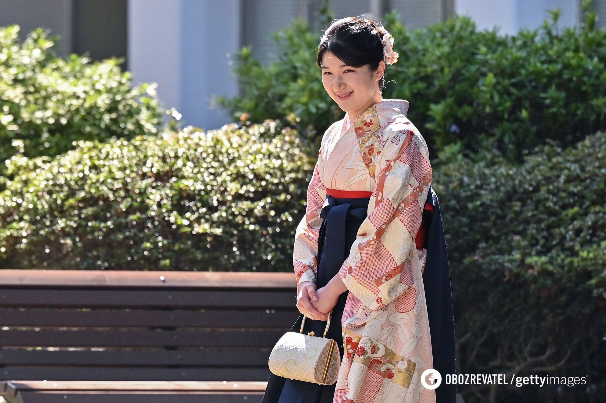 What does 22-year-old Japanese Princess Aiko look like and why did her cousin deprive her of the opportunity to become empress?
