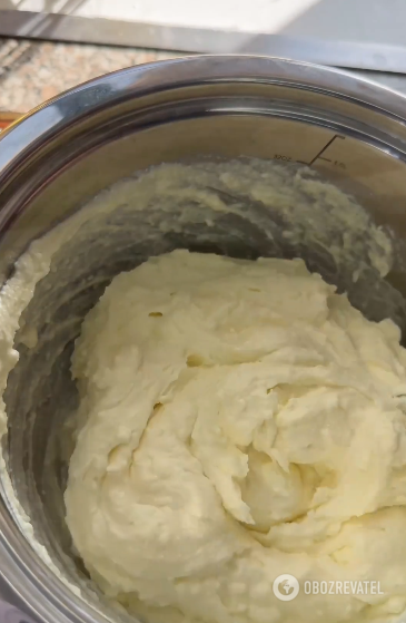 Co zrobić domowy ser topiony w 15 minut: idealny na kanapki