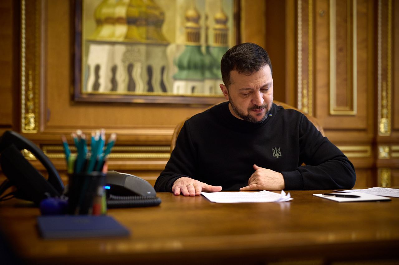About the war progress and the critical need for weapons: Zelenskyy held talks with the Speaker of the House of Representatives Johnson