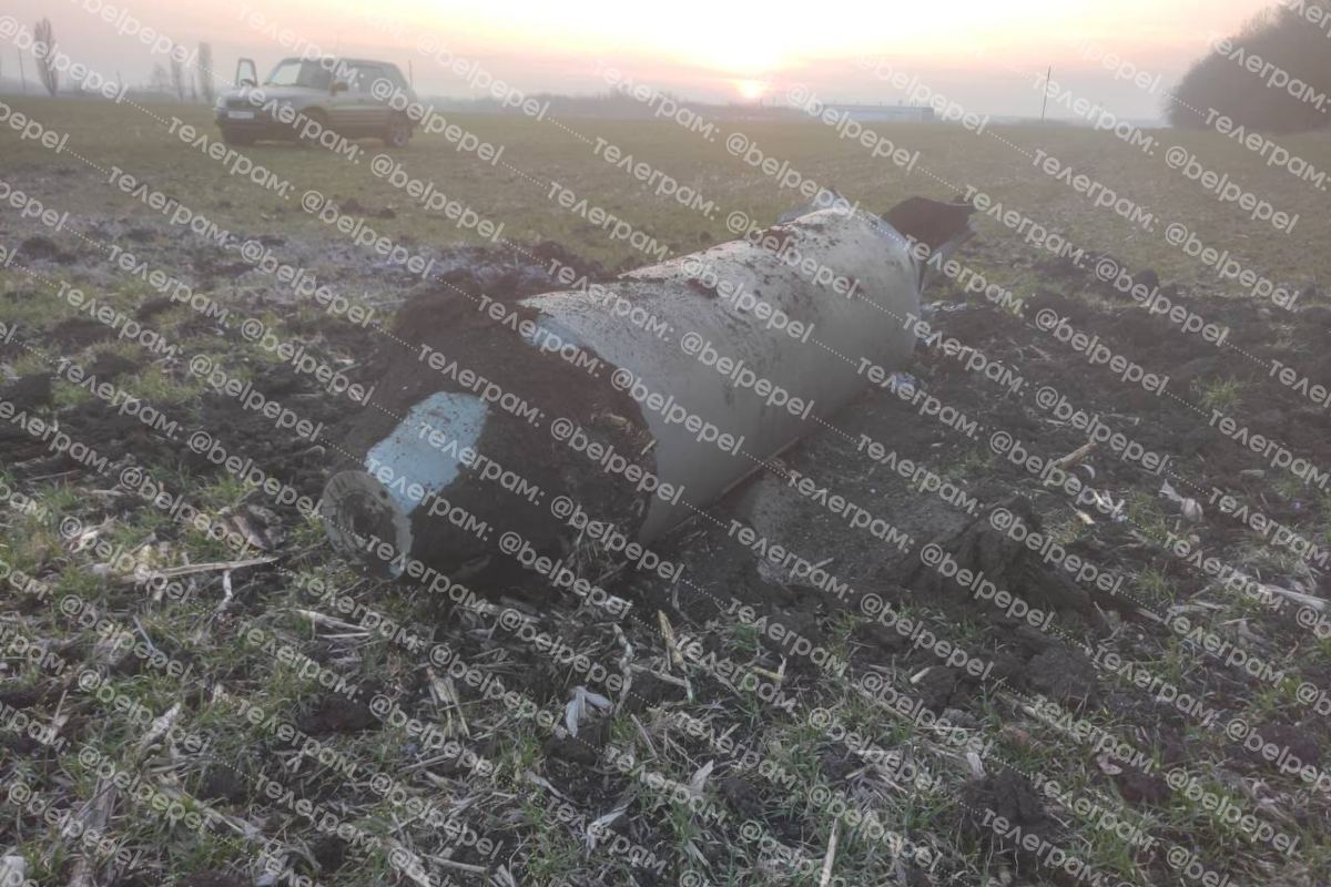 Aviation hits its own: Russian plane drops KAB-1500 bomb on Belgorod region