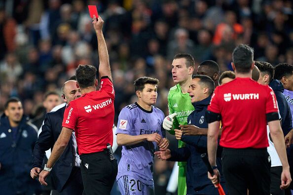 The 50-thousandth stadium in Spain gave a standing ovation to the football player of the national team of Ukraine at the match with Real Madrid