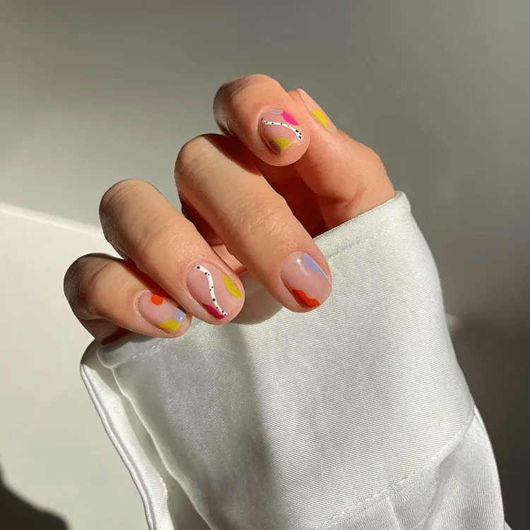 April manicure: 10 delicate designs you will definitely want to repeat