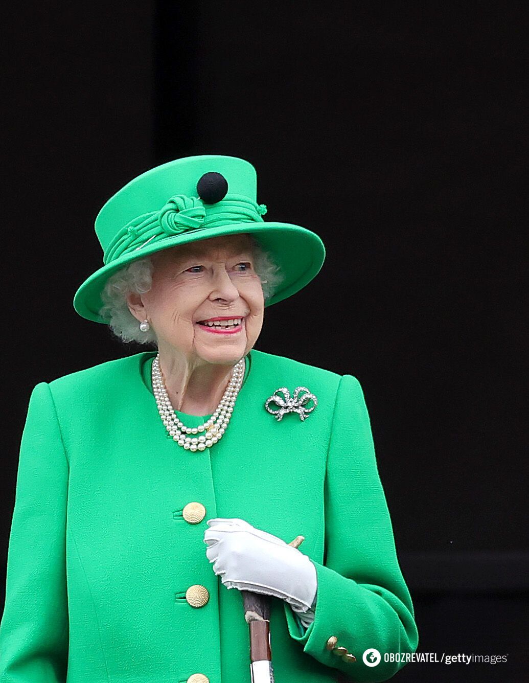 Chciała być postrzegana jako królowa. Jak wyglądało ostatnie wystąpienie chorej Elżbiety II na balkonie Pałacu Buckingham?