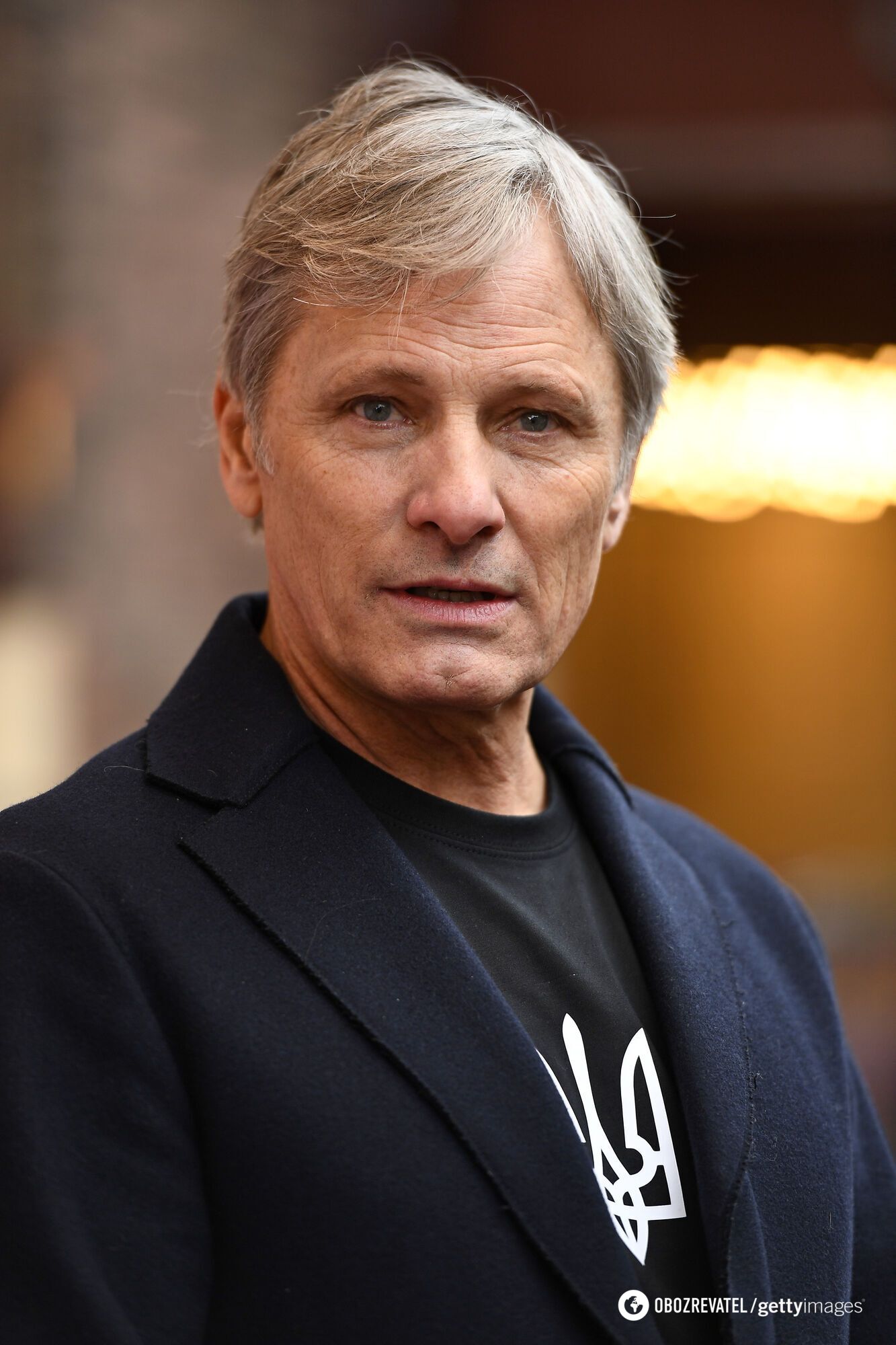 With a trident on his T-shirt. The Lord of the Rings star Viggo Mortensen calls Putin a barbarian and declares support for Ukraine