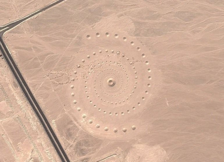 New pyramids in Egypt and a lake of blood: the strangest finds on Google Earth