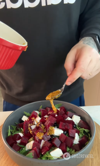 Beet salad with feta: what to dress with to make it tasty