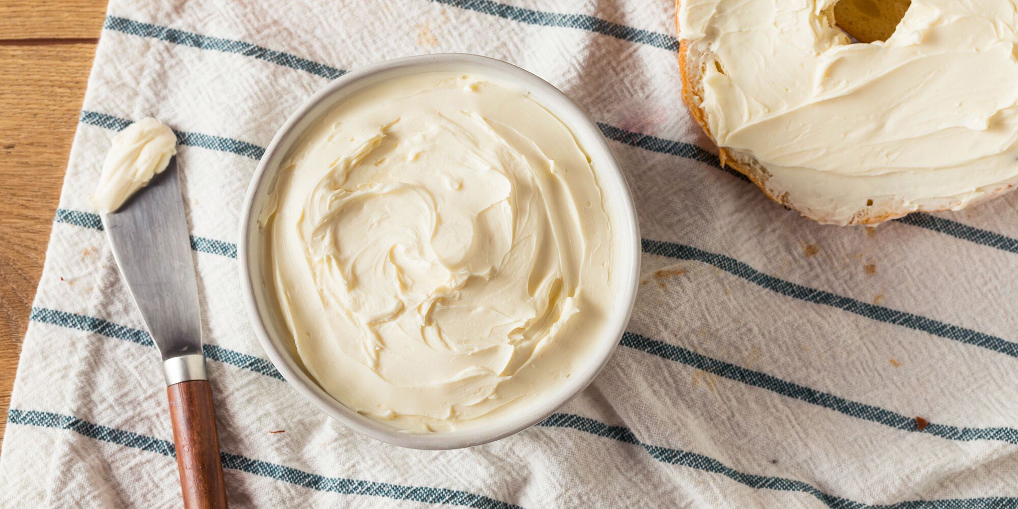 Budget yogurt and sour cream cheese: how to make at home