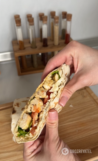 What to wrap in pita bread to make it tasty and healthy: an interesting idea