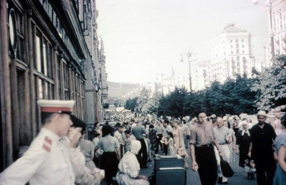 The network showed the real life of Kyiv in the 1950s through the eyes of an English tourist. Photo