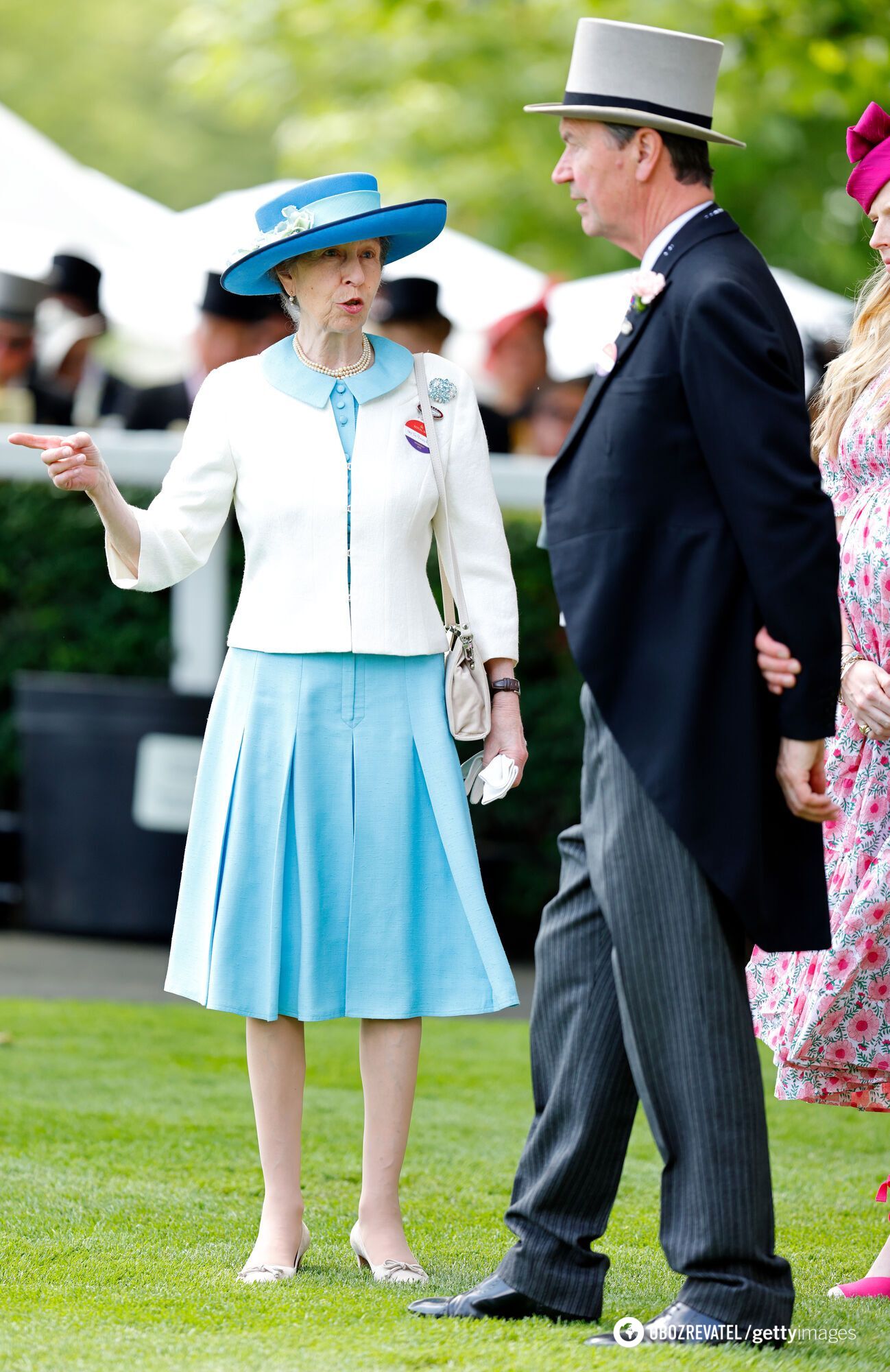 Princess Anne wore a dress she wore almost 50 years ago to a public event in Dubai. Photos then and now