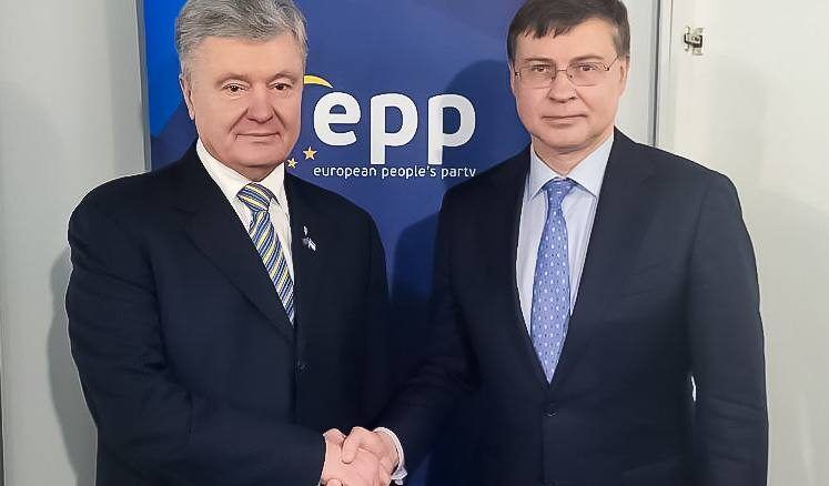 Poroshenko calls on the European Commission to quickly determine the negotiation framework for Ukraine's accession to the EU