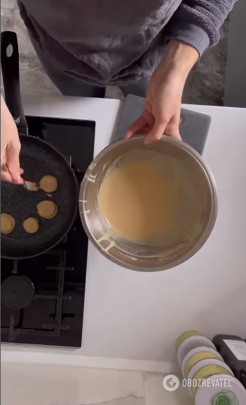 Juicy battered banana for breakfast: easier than pancakes