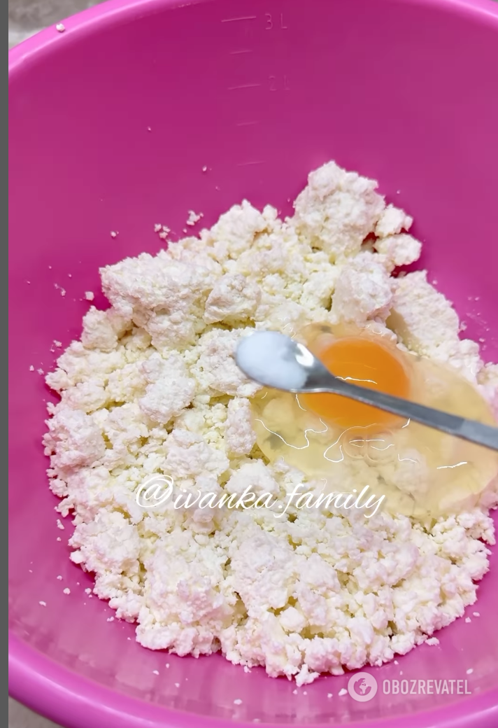 Cottage cheese with egg to make dough