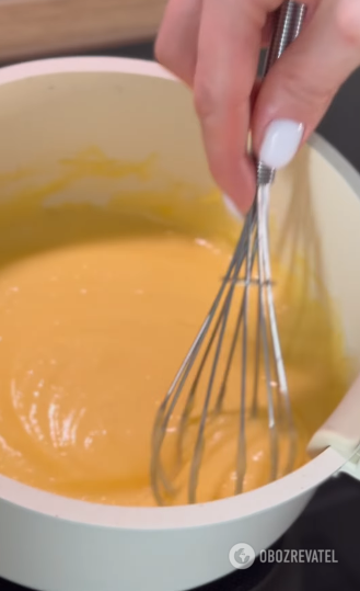 Quick ready-made puff pastry buns with custard: when you're short of time to make a dessert