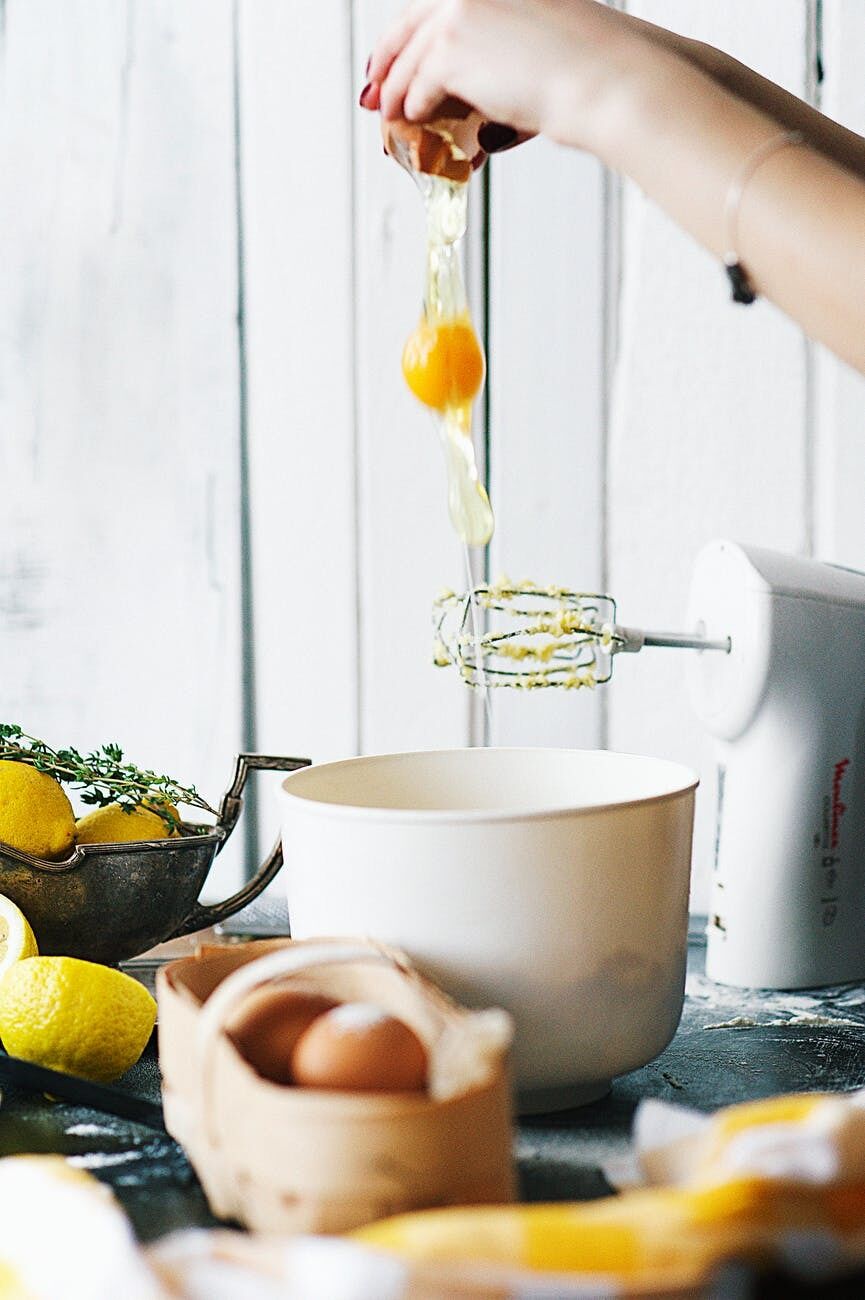 Eggs for making dough