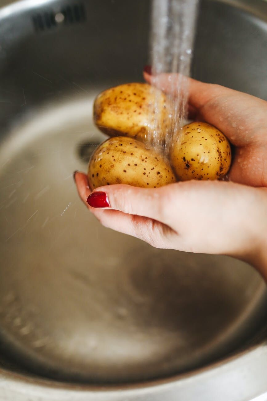 Prepare and wash the potatoes