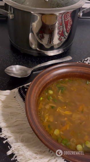 Rich soup from dried porcini mushrooms: can be eaten in Lent