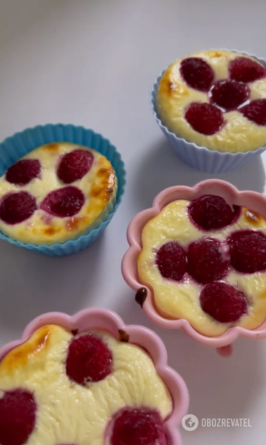 Hearty mini cheesecakes for children: without flour and sugar