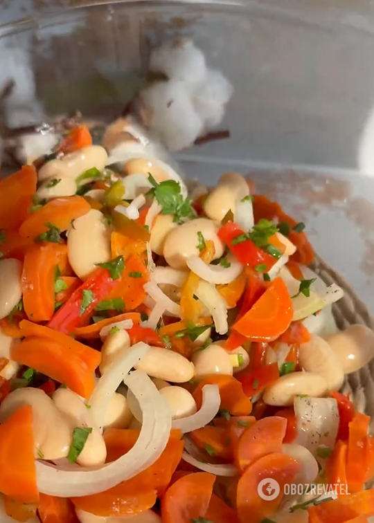 Light carrot salad without mayonnaise: how to season