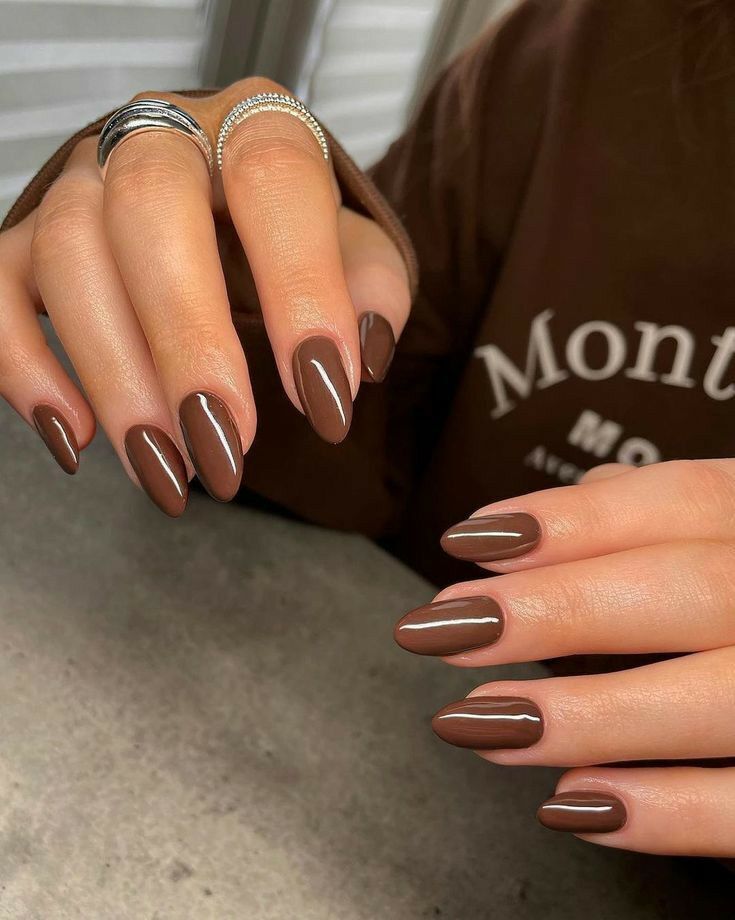 Kwietniowy manicure. 5 kolorów paznokci na różne nastroje