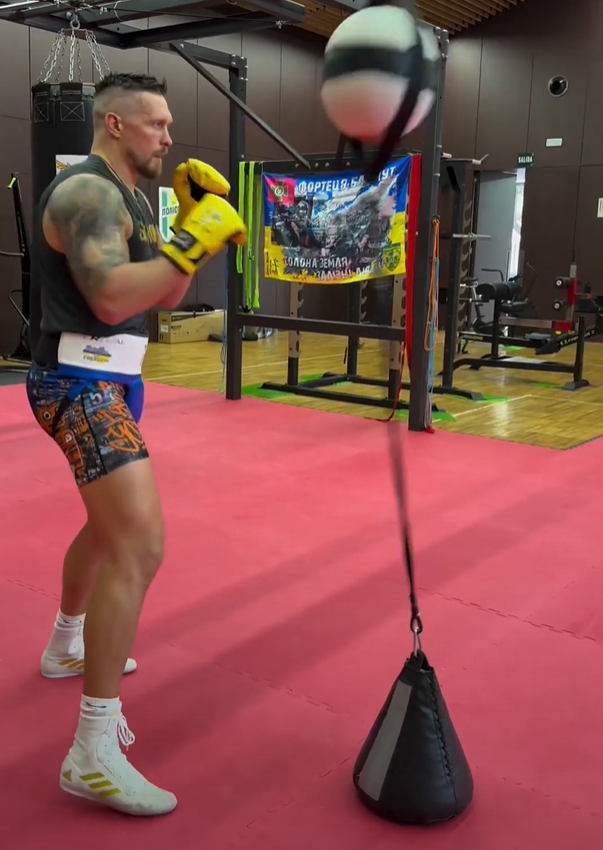 ''He will bully Fury'': Usyk delights British fans. Video
