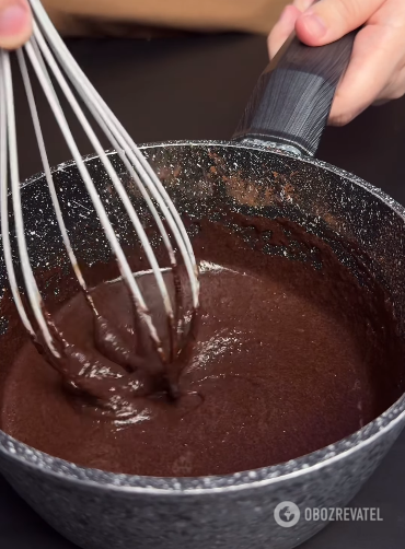 Bavarian jelly dessert with chocolate: how to cook and serve quickly and beautifully