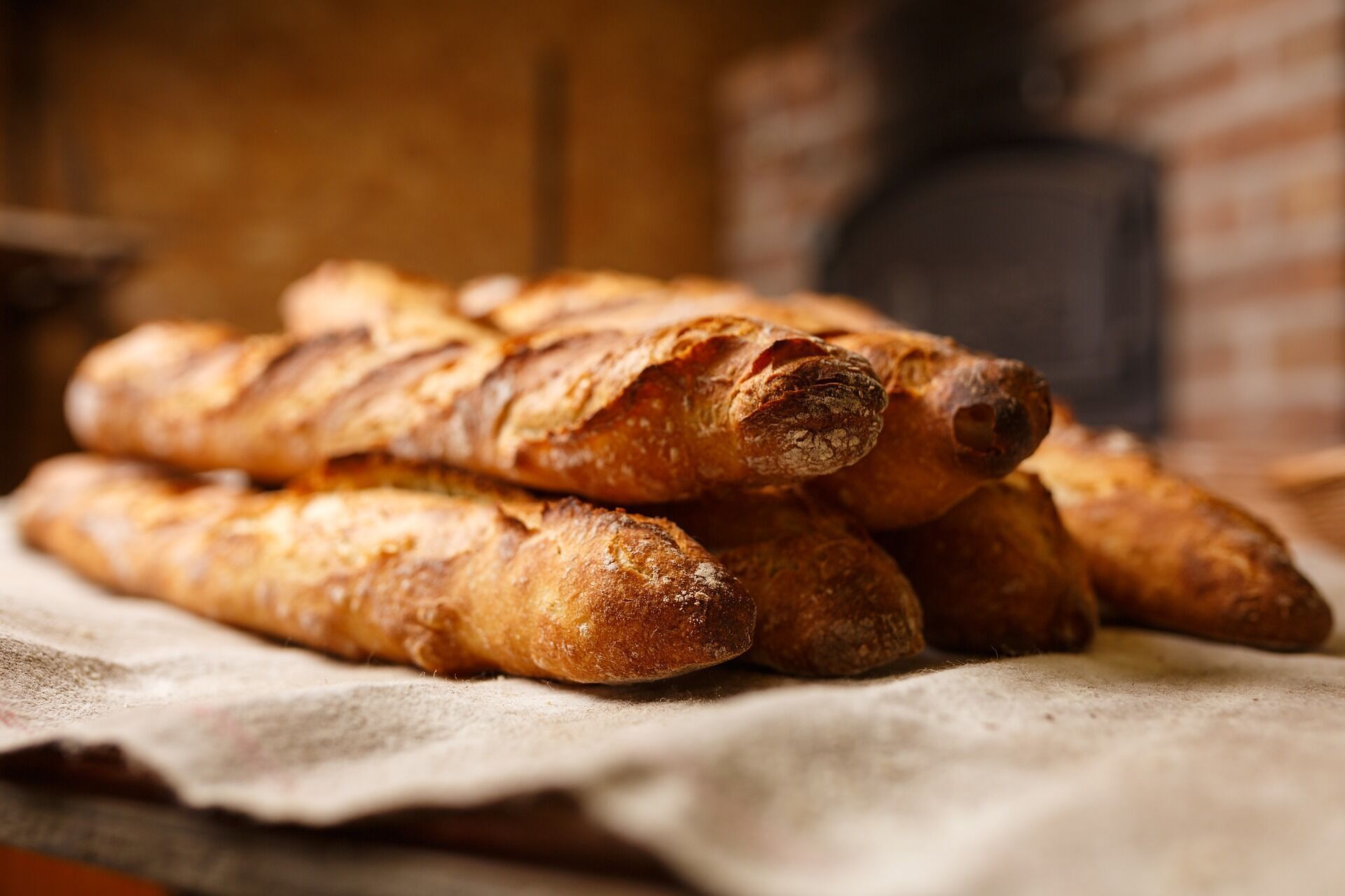 How to bake a baguette at home