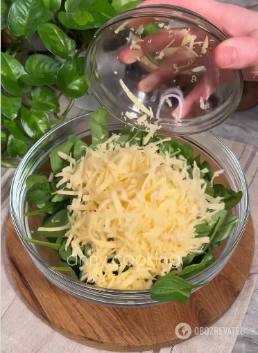 Spinach and cheese pie: a fresh spring dish