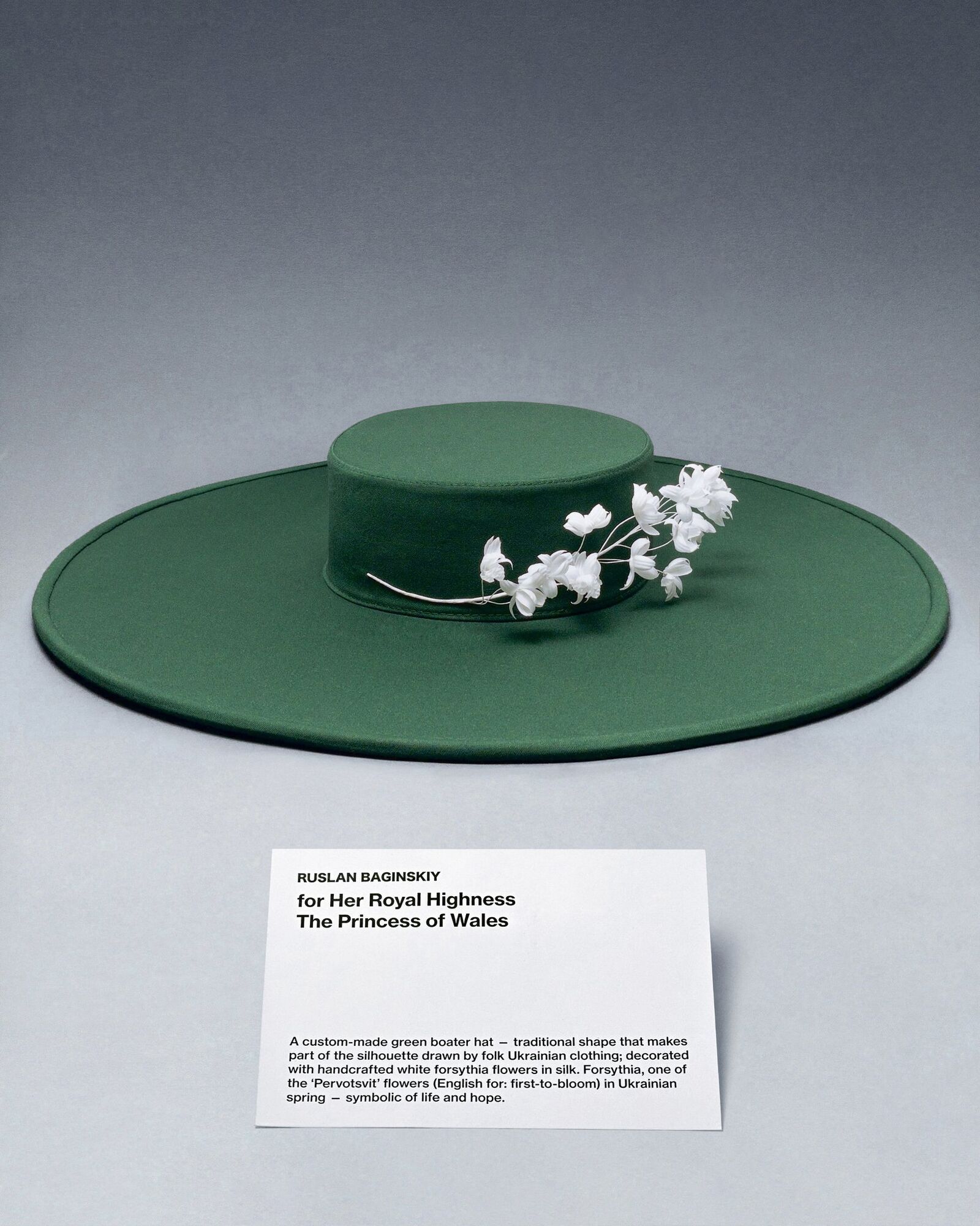 Kate Middleton i królowa Camilla będą nosić kapelusze od ukraińskiego projektanta: jaka jest ich symbolika. fot.