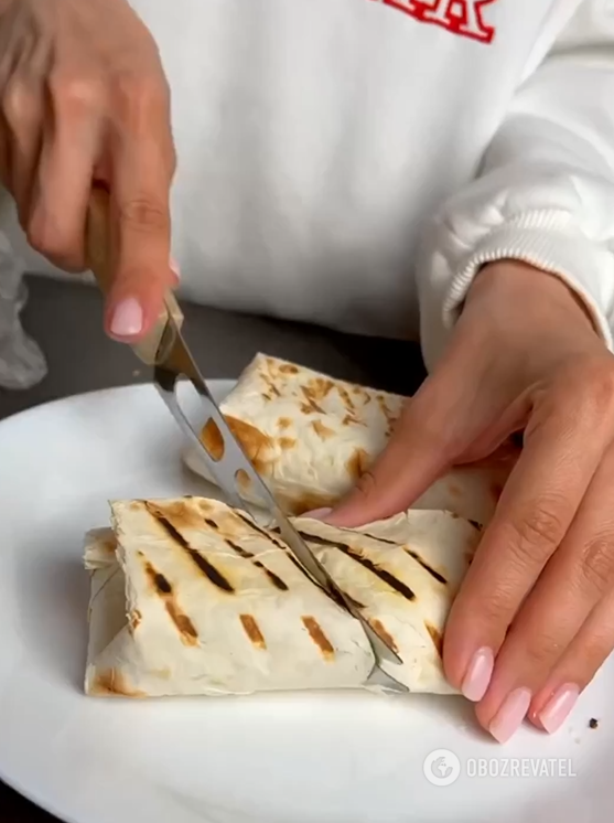 Simple pita bread roll in 15 minutes: a quick option for lunch