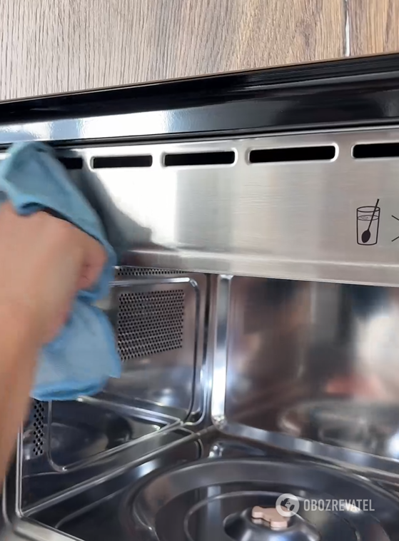 How to perfectly clean a microwave without chemicals: a very simple and effective way