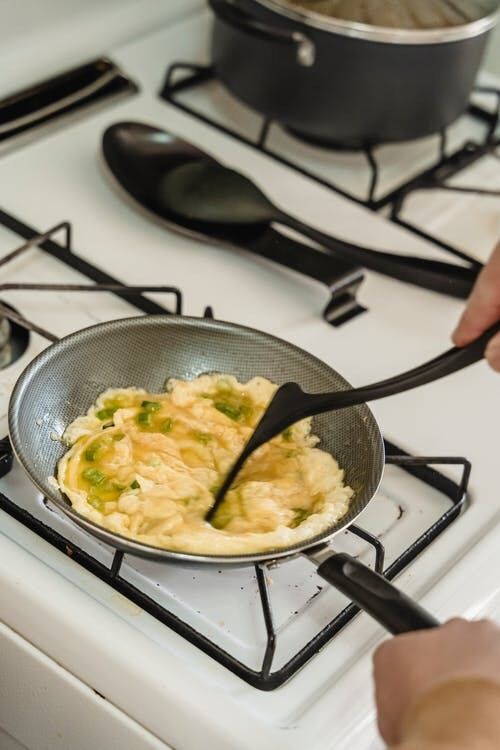 What is scramble and how to prepare it correctly
