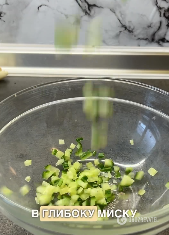 Podstawowa wiosenna pasta z tuńczykiem: dodaj świeżego ogórka i dużo zielonej cebuli