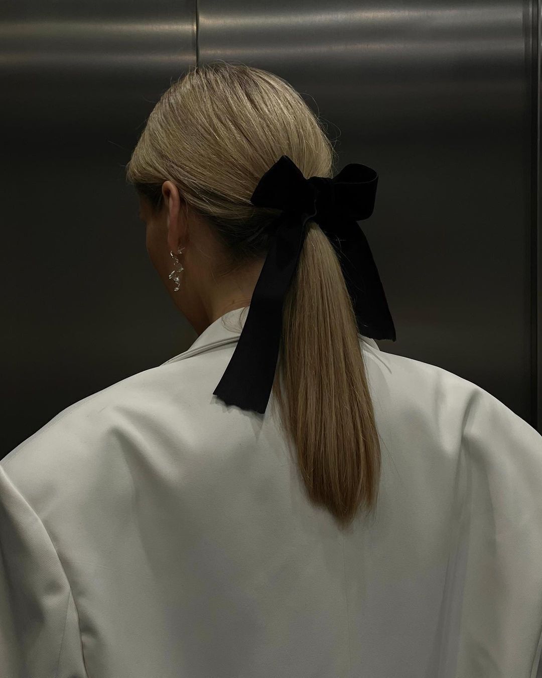 Ponytail, bows and the ''Halo'' haircut. Celebrity hairdressers named the most trendy hairstyles for spring 2024