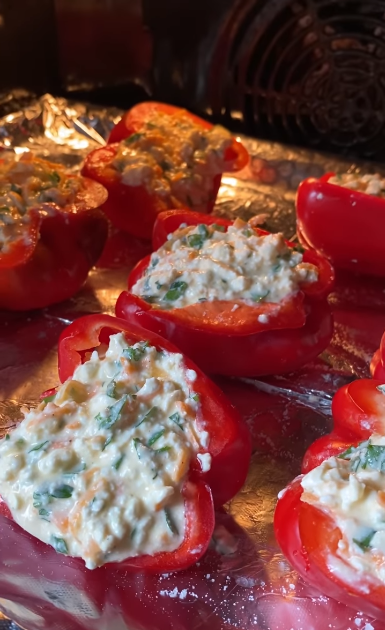 What to stuff peppers with to make them tasty and budget-friendly: a quick idea