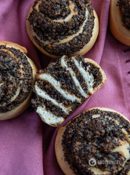 Lean buns with poppy seeds and nuts: a simple recipe