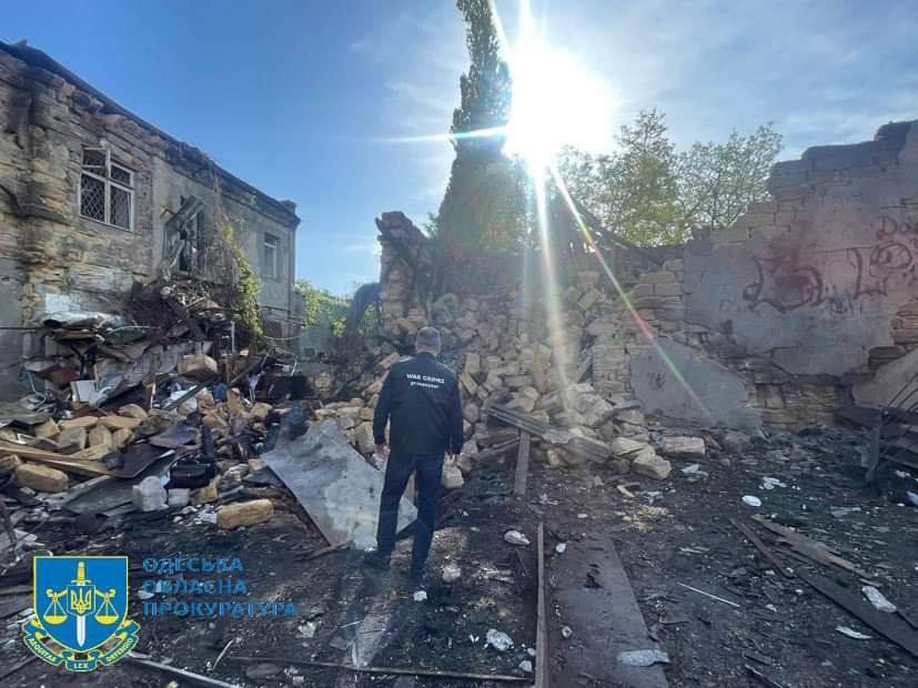 Okupanci zaatakowali Odessę szahidami: domy zostały uszkodzone, dziewięć osób zostało rannych. Zdjęcia i wideo