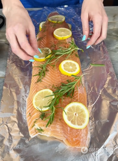 Strange but delicious: the blogger shared her life hack for cooking salmon in the dishwasher
