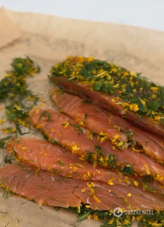 Jak solić czerwoną rybę na kanapki w domu: dodaj jeden specjalny składnik