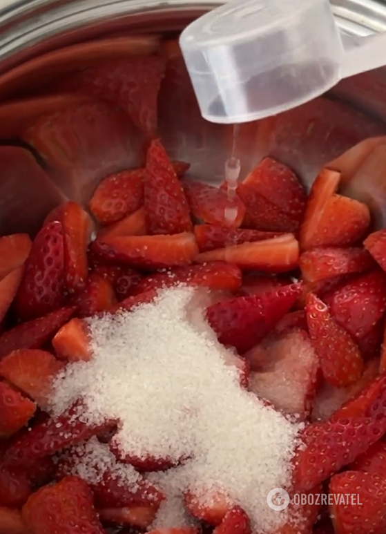 What dessert to make with early strawberries: very easy and no baking required