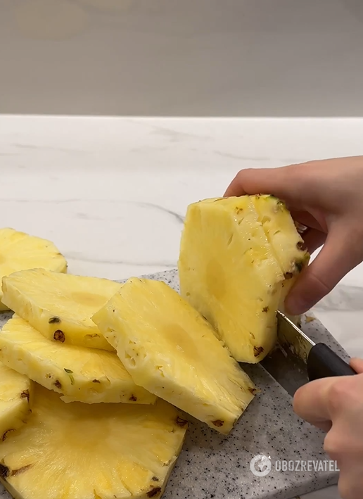 Pokrój ananasa