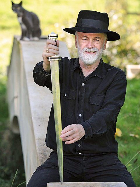 Creator of flat-Earth concept Discworld and a cat worshipper: the most interesting facts about Terry Pratchett