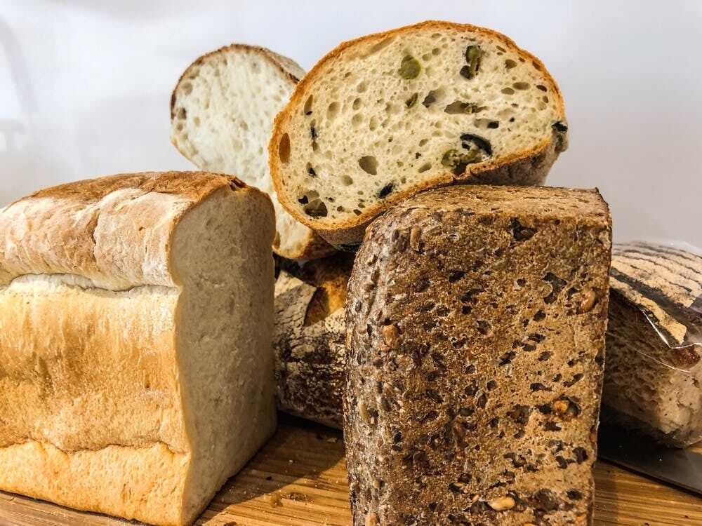 Jak prawidłowo przechowywać chleb, aby nie czerstwiał?